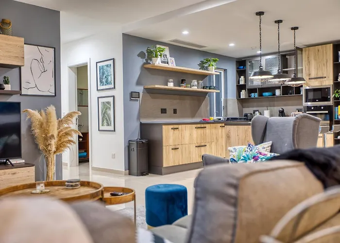 Lejlighed Luxury & Spacious 2 Bedroom With Balcony Rgat1-1