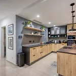 Luxury & Spacious 2 Bedroom With Balcony Rgat1-1 Daire *
