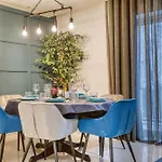 Luxury & Spacious 2 Bedroom With Balcony Rgat1-1 Apartmán