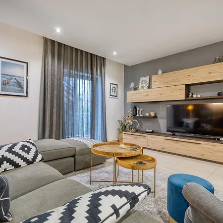 Luxury & Spacious 2 Bedroom With Balcony Rgat1-1 Apartamento *