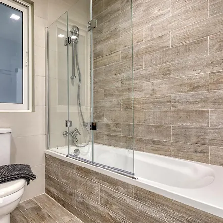 Daire Luxury & Spacious 2 Bedroom With Balcony Rgat1-1 Is-Swieqi