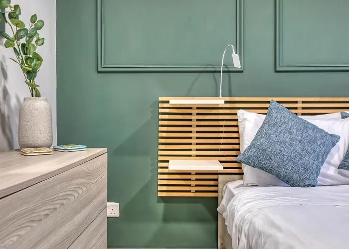 Luxury & Spacious 2 Bedroom With Balcony Rgat1-1 *